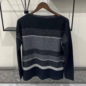 Vince crewneck black and gray sweater, size S